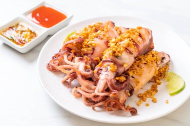 sarımsaklı kızarmış kalamar