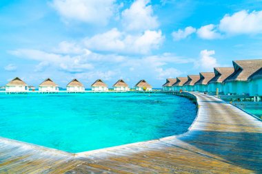 Plaj ile güzel tropikal Maldivler tatil oteli ve ada