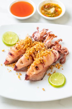 sarımsaklı kızarmış kalamar