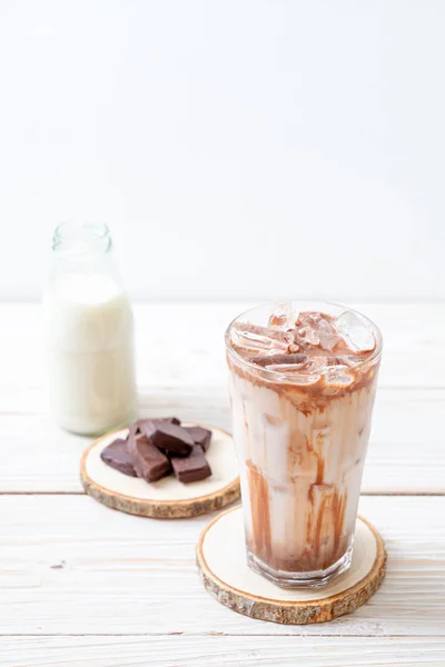 Boisson milk-shake au chocolat glacé — Photo