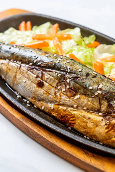 Teriyaki soslu ızgara Saba balık biftek