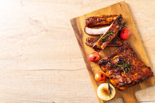 Izgara Barbekü kaburga domuz