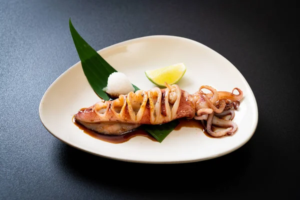 Grilled squid with teriyaki sauce — Stock Photo, Image