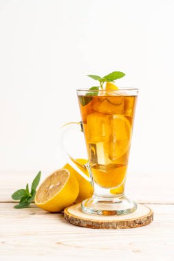 Buz limon çay bardak