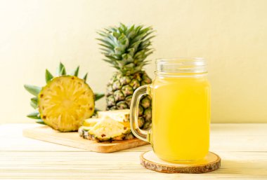 taze ananas suyu