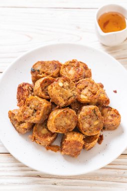 Derin kızarmış Yengeç rulo