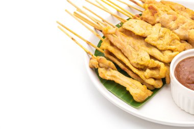 Domuz Satay-ızgara domuz fıstığı sosu veya tatlı ile servis ve 