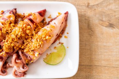 sarımsaklı kızarmış kalamar