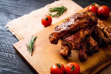 Izgara Barbekü kaburga domuz