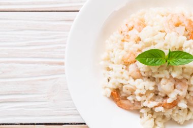 karides ile İtalyan risotto