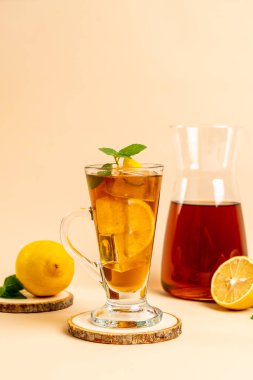 Buz limon çay bardak