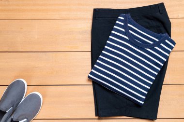 Güzel rahat erkek giyim ve moda seti 