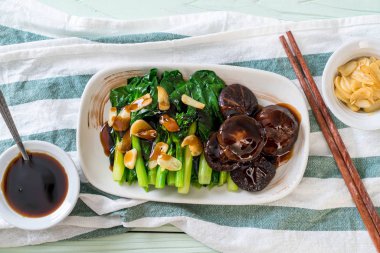 İstiridye soslu kızarmış Hong Kong Kale heyecan