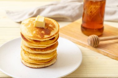 Tereyağlı ve ballı gözleme.