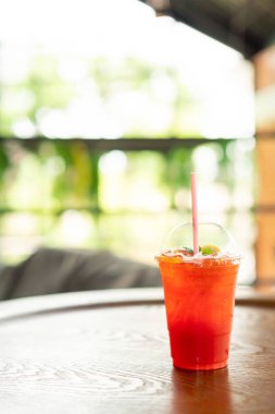 bal ve limon ile buzlu çay