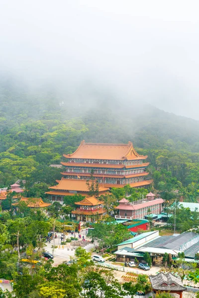 Tempio Po Lin al villaggio di Ngong Ping a Hong Kong — Foto Stock