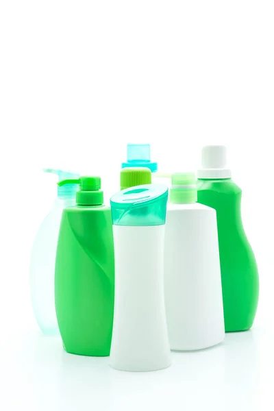 Šampon nebo vlasy kondicionér láhev na bílém pozadí — Stock fotografie