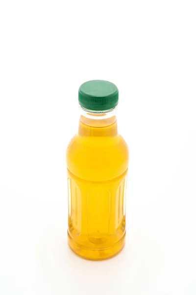 Grüne Teeflasche auf weißem Hintergrund — Stockfoto