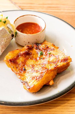 patates ile ızgara tavuk biftek