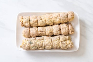 Buharda yengeç et rulo