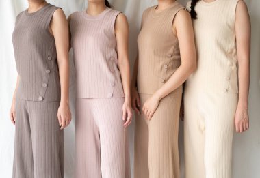 güzel kadın moda t-shirt