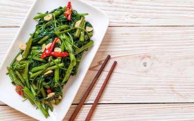 Kızarmış Çin sabah Glory veya su ıspanak