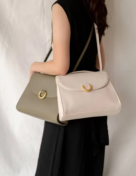 woman leather fashion bag