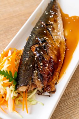 Teriyaki soslu ızgara Saba balık biftek