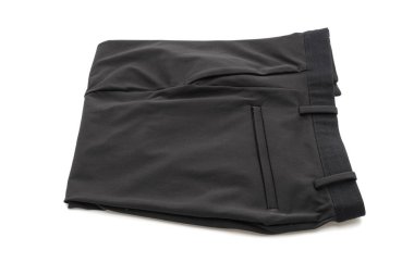 katlanmış siyah pantolon