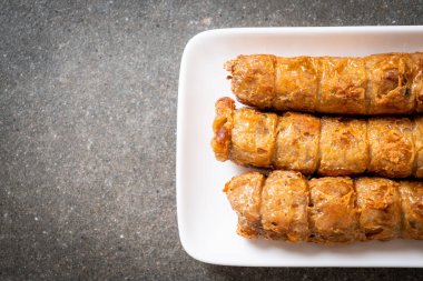 Derin kızarmış Yengeç rulo