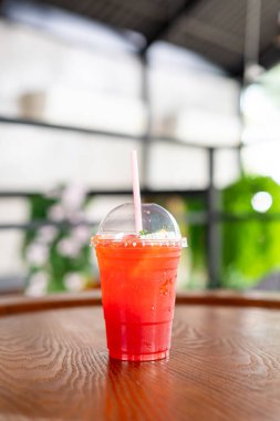 bal ve limon ile buzlu çay