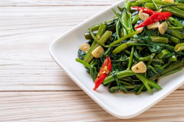 Kızarmış Çin sabah Glory veya su ıspanak