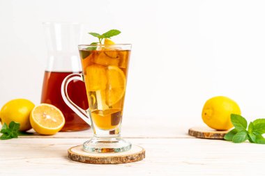 Buz limon çay bardak