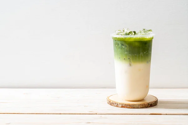 Té verde helado matcha latte — Foto de Stock