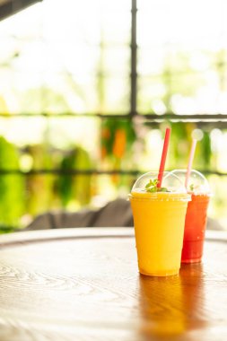 Mango smoothies cam Cafe 