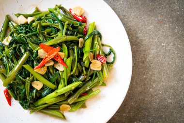 Kızarmış Çin sabah Glory veya su ıspanak