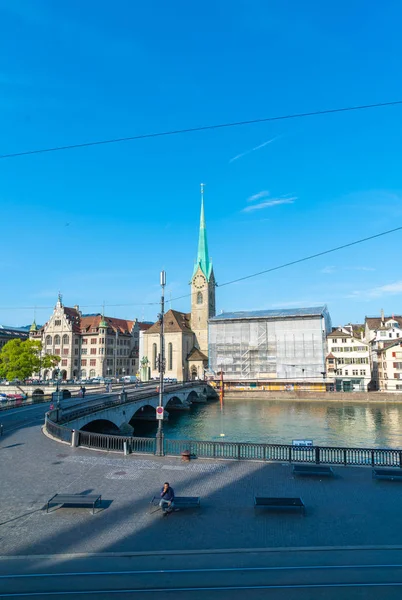 ZURICH, SVIZZERA -23 AGOSTO 2018 - Una vista panoramica di Zurigo su — Foto Stock