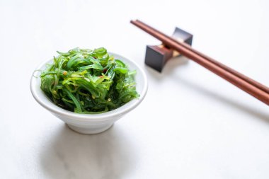 Yosun Salata-Japon tarzı