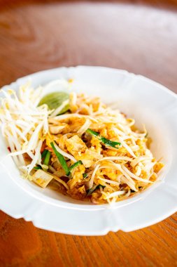 Tay tarzı noodle, pad Tay