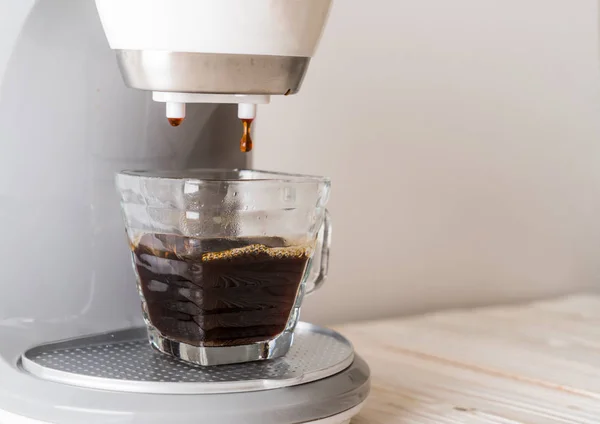 Kahve makinesi kahve yapma — Stok fotoğraf