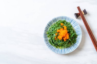 Yosun Salata karides yumurta - Japon tarzı