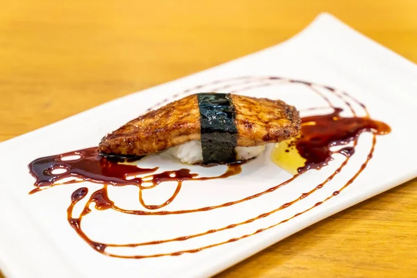 Foie Gras Sushi cu sos — Fotografie, imagine de stoc