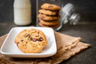 Çikolata parçacıklı kurabiye. 