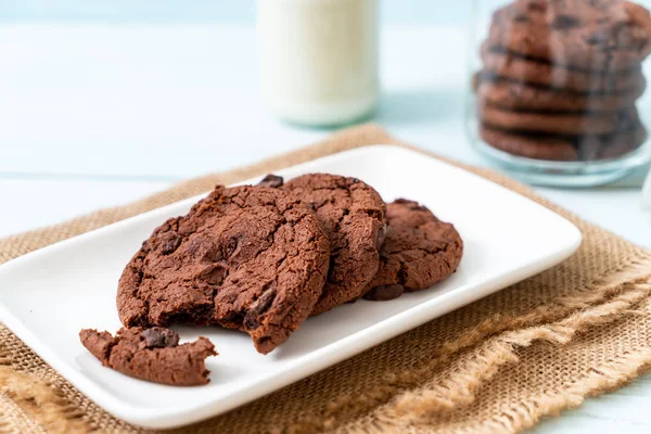 Csokoládé chips, csokoládé cookie-k — Stock Fotó