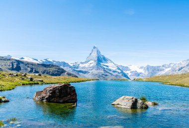 Matterhorn Zermatt gölde Stellisee ile