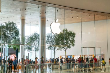 Bangkok, Tayland-Temmuz 17, 2019: Apple ıconsiam 'da Apple logosu