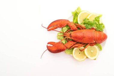 taze Haşlanmış istakoz sebze ve limon ile