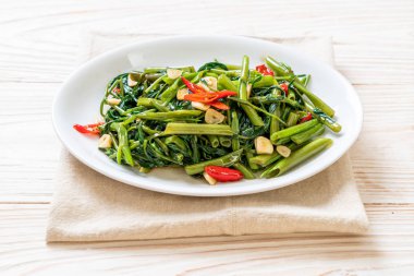 Kızarmış Çin sabah Glory veya su ıspanak