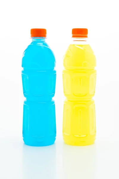 Flaske med elektrolyttdrikk – stockfoto