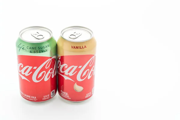 Bangkok, Thaiföld-május 13, 2019: a Coca Cola italokat stevia — Stock Fotó